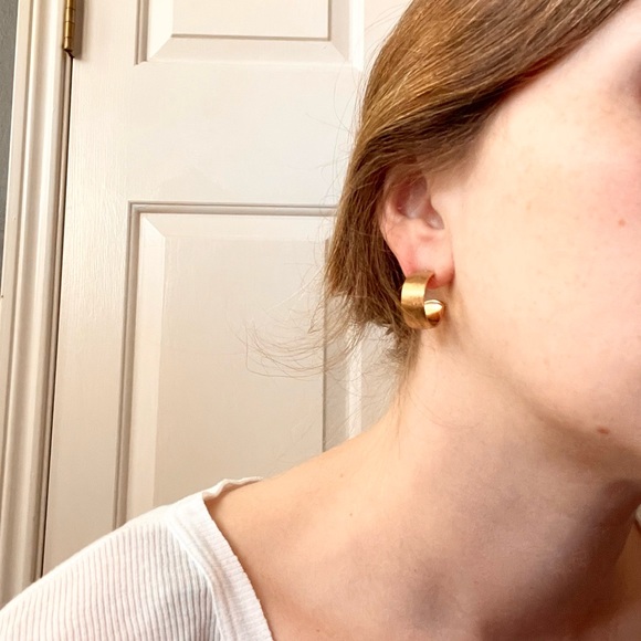 Vintage Matte Gold Hoop Earrings - Picture 1 of 2